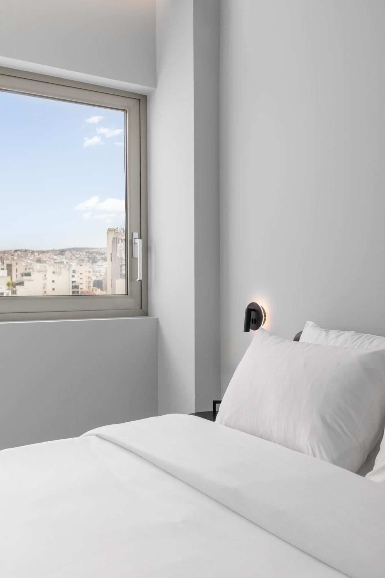 Nero Luxury Suites By Zennova Солун Екстериор снимка