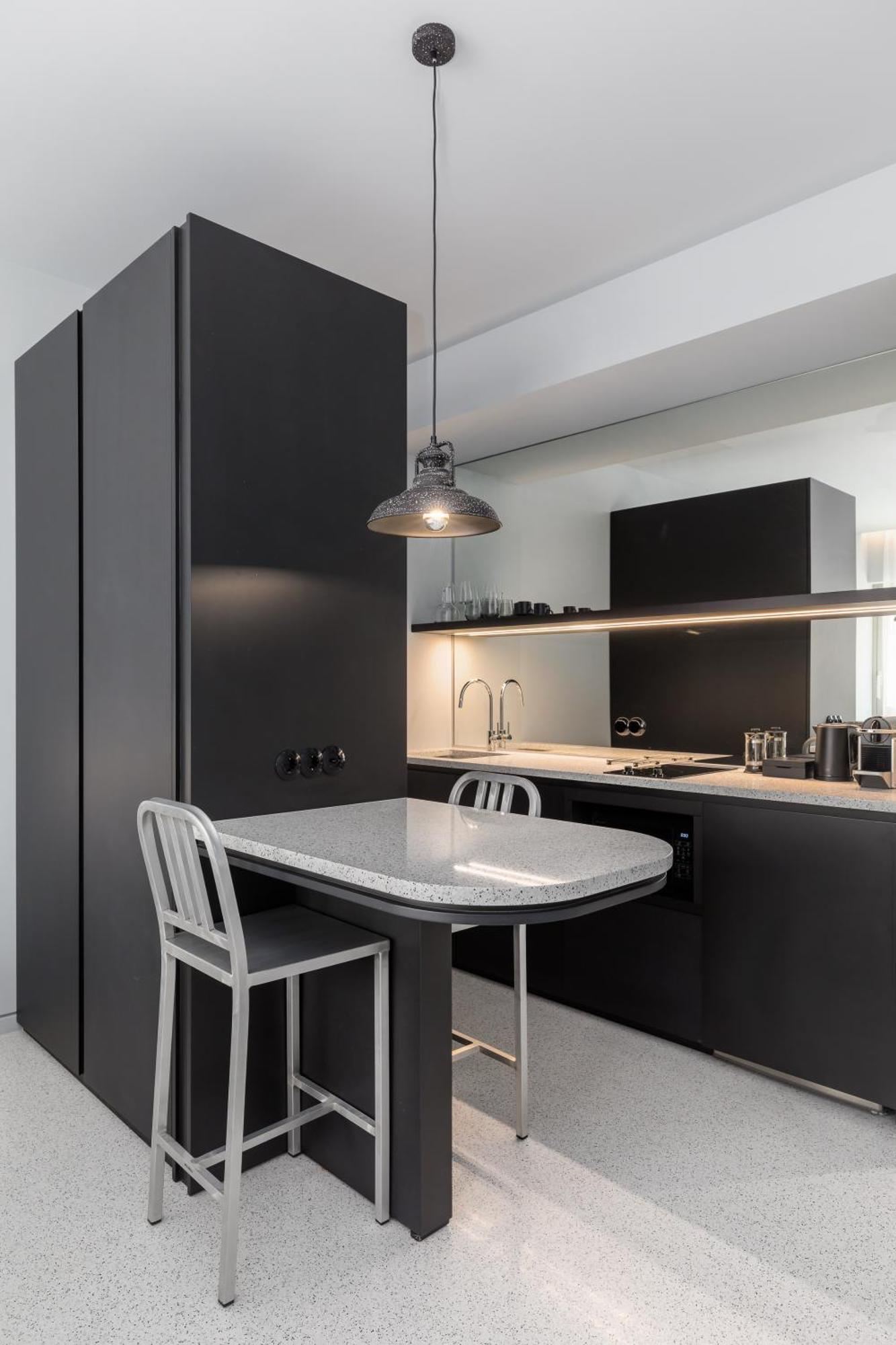 Nero Luxury Suites By Zennova Солун Екстериор снимка