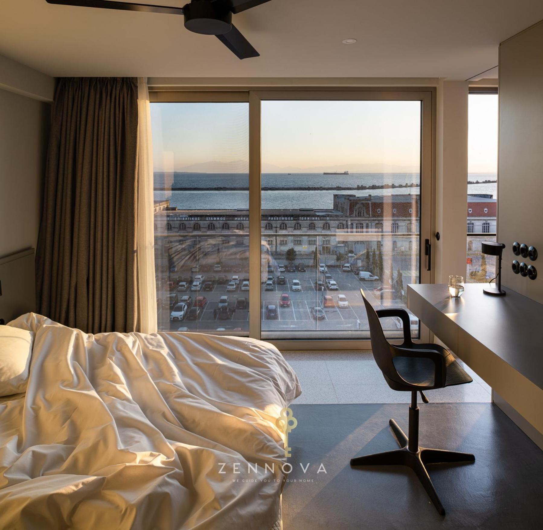 Nero Luxury Suites By Zennova Солун Екстериор снимка